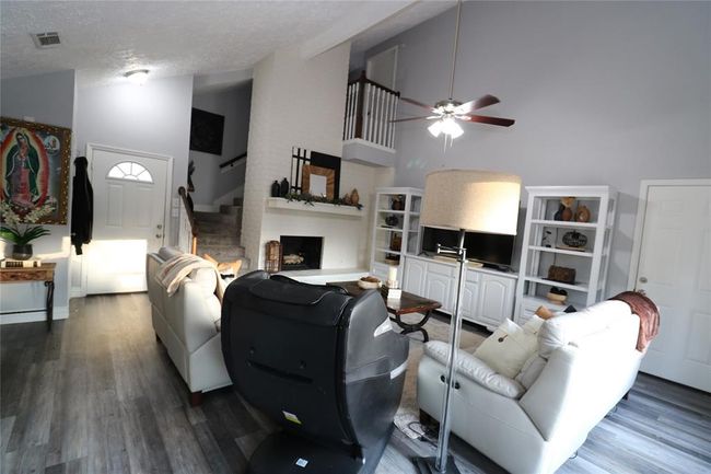 25107 Spring Creek Dr, House other with 4 bedrooms, 2 bathrooms and 2 parking in Spring TX | Image 5