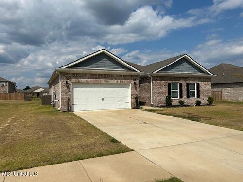 2214 Hyacinth Ln, Hernando, MS, 38632-1095 | Card Image