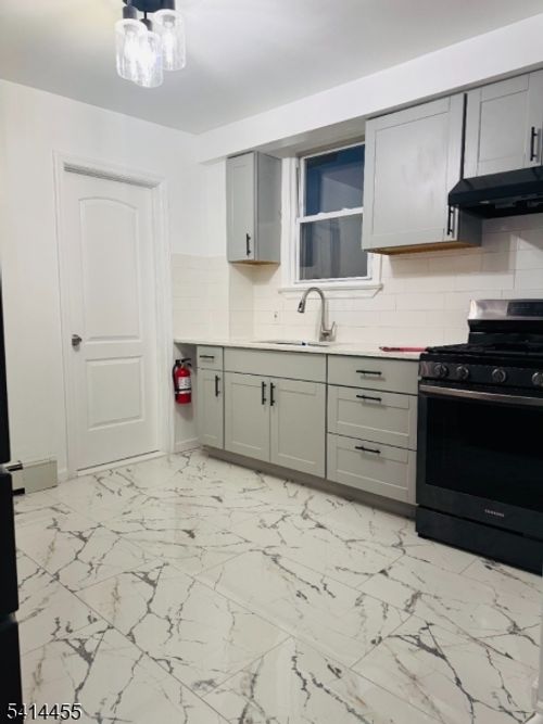 964 Johnson Pl, Union, NJ, 07083-6904 | Card Image