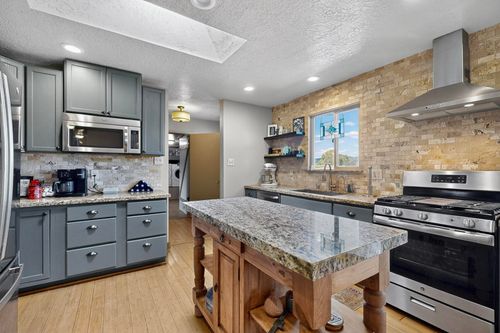 439 Frost Rd, Sandia Park, NM, 87047-7905 | Card Image