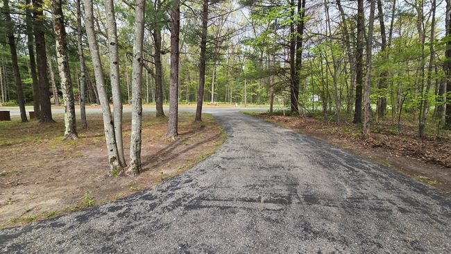 211 Skocelas Rd N, House other with 2 bedrooms, 1 bathrooms and null parking in Manistee MI | Image 4