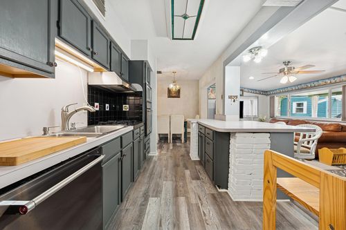 1014 W Broward St, Lantana, FL, 33462-3132 | Card Image