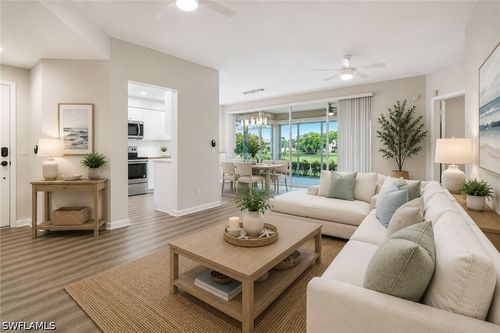101-7822 Gardner Dr, Naples, FL, 34109-2616 | Card Image