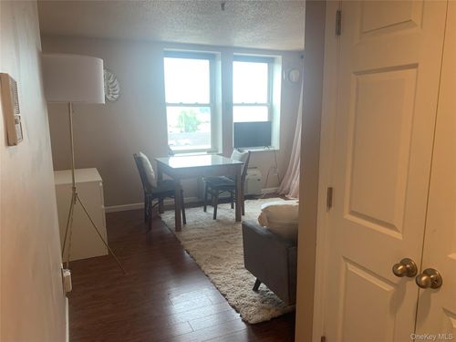 306-202 Main St, Port Jefferson, NY, 11777-1673 | Card Image