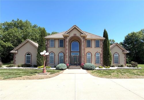 109 Crestwood Est, Pittsburg, KS, 66762-5298 | Card Image