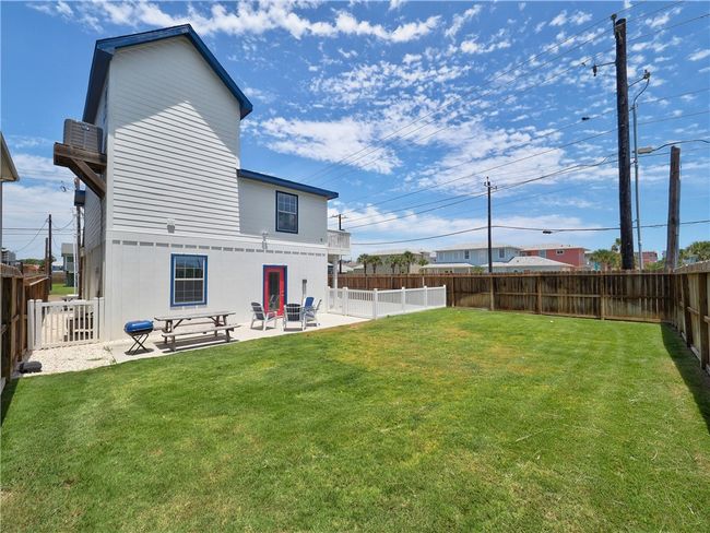 514 Royal Palm Dr, House other with 3 bedrooms, 3 bathrooms and 4 parking in Port Aransas TX | Image 25