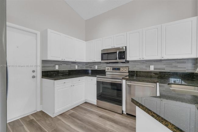 1592 Salerno Cir, House other with 3 bedrooms, 2 bathrooms and null parking in Weston FL | Image 7