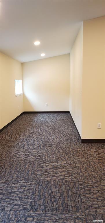 Commercial Lease in Hamburg Township 3