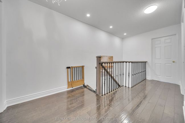 86 Cookview Dr, House attached with 5 bedrooms, 4 bathrooms and 2 parking in Brampton ON | Image 24