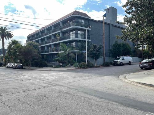 204-1355 N Sierra Bonita Ave, Los Angeles, CA, 90036-2409 | Card Image
