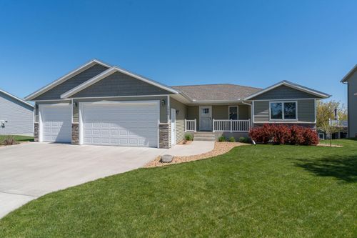 1906 Rock Ridge Ln, Saint Peter, MN, 56082-5900 | Card Image