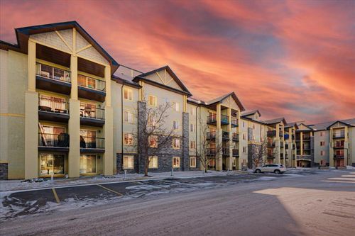 1424-8810 Royal Birch Blvd Nw, Calgary, AB, T3G6A9 | Card Image
