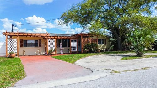 13706 Britton Dr, HUDSON, FL, 34667-4501 | Card Image