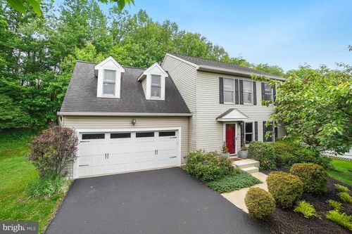 6093 Adcock Ln, HANOVER, MD, 21076-1055 | Card Image