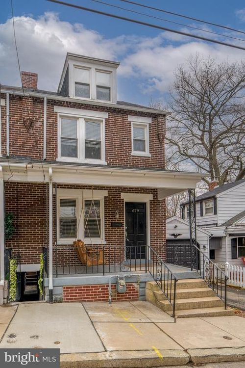 679 Poplar St, LANCASTER, PA, 17603-5504 | Card Image