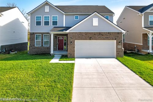 58775 Gidran Dr, South Lyon, MI, 48178-2708 | Card Image