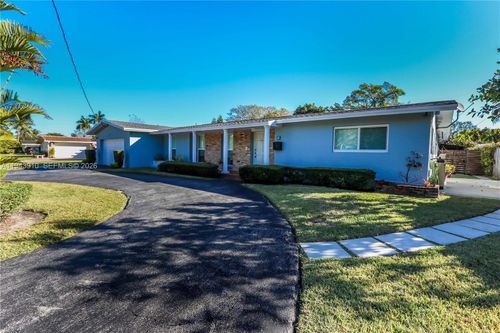 6221 Sw 65th Ave, South Miami, FL, 33143-2033 | Card Image