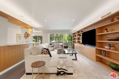 308-11657 Chenault St, Los Angeles, CA, 90049 | Card Image