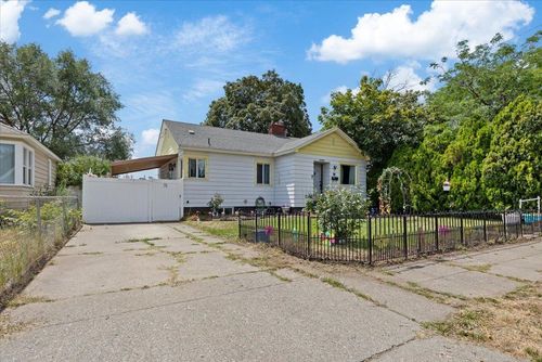 2204 E Joseph Ave, Spokane, WA, 99208-2928 | Card Image