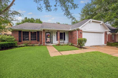 4907 Pecan Grove Dr, Pearland, TX, 77584-8606 | Card Image