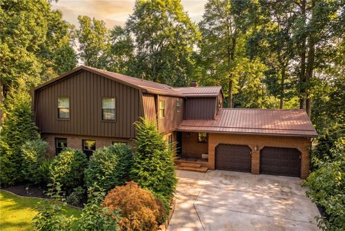 5120 White Oak Drive, White Twp, PA, 15701 | Card Image