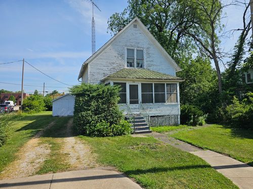 216 E Delaware St, Dwight, IL, 60420-1444 | Card Image