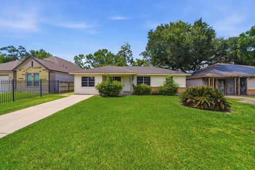 7305 Yoe St, Houston, TX, 77016-3839 | Card Image