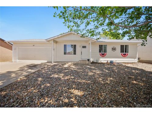 57 W Bonanza Dr, Pueblo, CO, 81007-6353 | Card Image