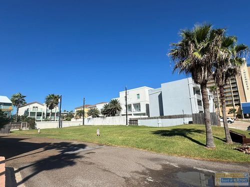 18-120 E Coronado Dr, South Padre Island, TX, 78597-7616 | Card Image