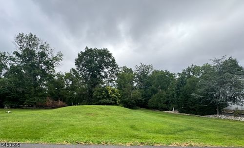 559 Equator Ave, Somerset, NJ, 08873-1069 | Card Image