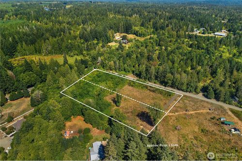 120 E Old Farm Rd, Shelton, WA, 98584-7323 | Card Image