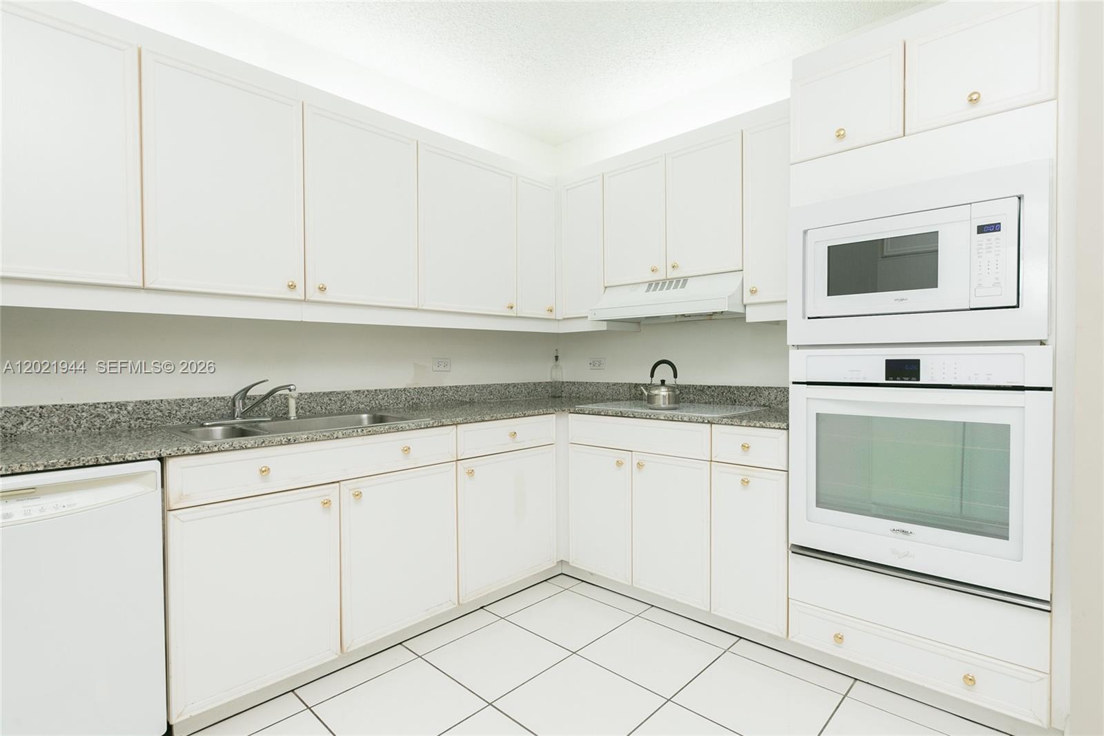 Residential Lease in Surfside 5