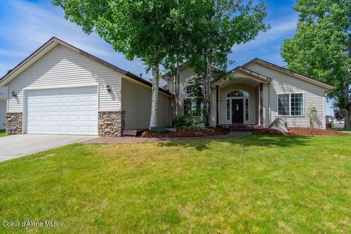 8903 N Newcastle Ln, Hayden, ID, 83835-8798 | Card Image