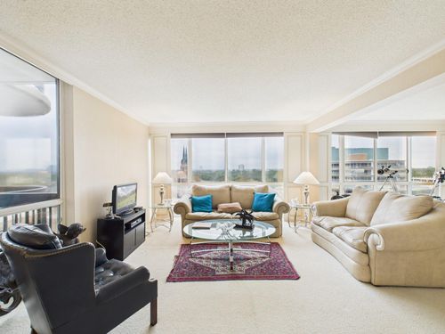 1104-5001 Woodway Dr, Houston, TX, 77056-1719 | Card Image