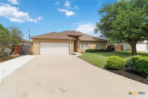 208 Firestone Dr, Meadowlakes, TX, 78654-6502 | Card Image