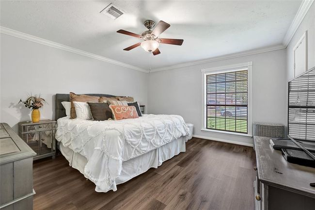 2703 Shady Creek Dr, House other with 3 bedrooms, 2 bathrooms and 2 parking in Pearland TX | Image 21