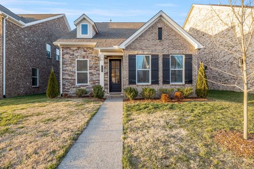 9006 Headwaters Dr, Franklin, TN, 37064-4361 | Card Image