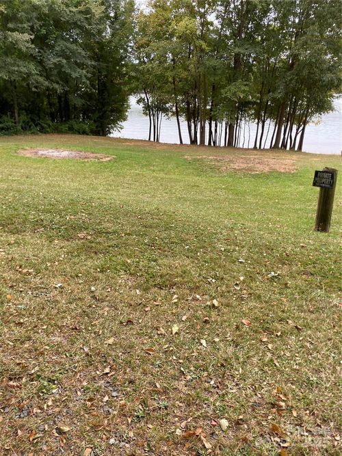 1134 Cedar St, Mount Holly, NC, 28120-9784 | Card Image