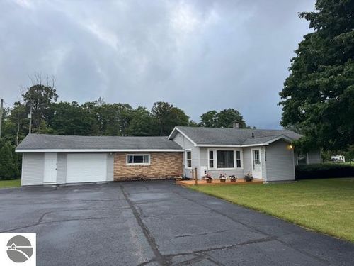 5556 S Us-131, S, Grawn, MI, 49637 | Card Image