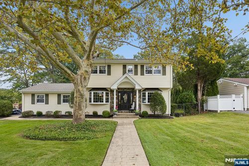 87 Webster Drive, Wayne, NJ, 07470 | Card Image