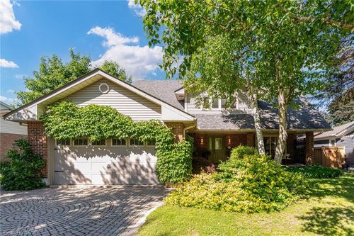 253 Mccraney St W, Oakville, ON, L6H3A9 | Card Image