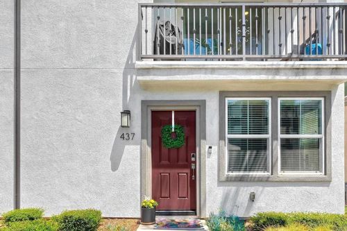 437 Carina Gln, Escondido, CA, 92025-6485 | Card Image