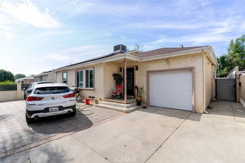 8147 Lullaby Ln, Panorama City, CA, 91402-5236 | Card Image