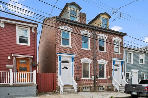 160 38th St, Pittsburgh, PA, 15201-3200 | Card Image