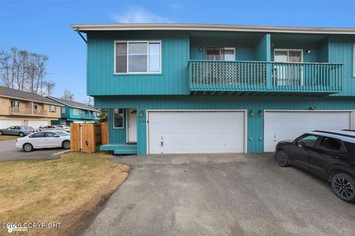 8040 Astonshire Ct, Anchorage, AK, 99504-5911 | Card Image