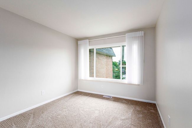 4164 E Saxony-38 | Image 22