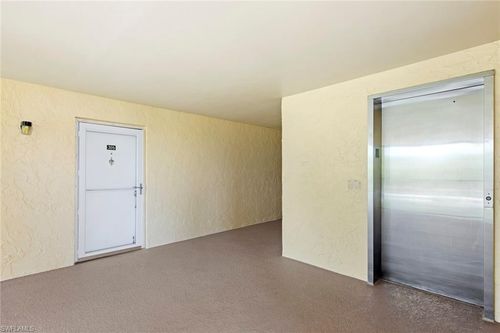 8305-1085 Forest Lakes Dr, NAPLES, FL, 34105-2295 | Card Image