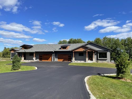 W389N7112 Pennsylvania St, Oconomowoc, WI, 53066 | Card Image