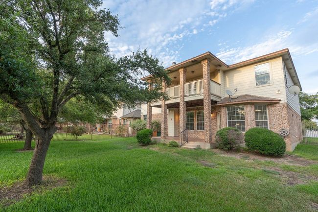 10920 Quarry Oaks Trl, House other with 5 bedrooms, 4 bathrooms and 2 parking in Austin TX | Image 34