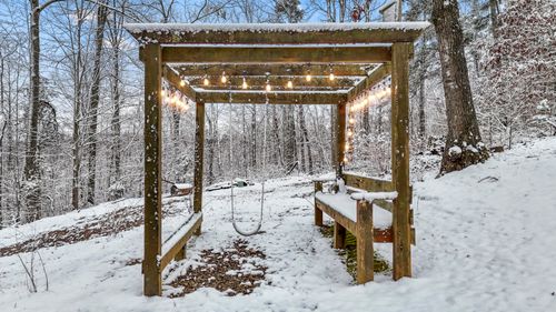 1435 Pilot Rd, Stanton, KY, 40380-9144 | Card Image